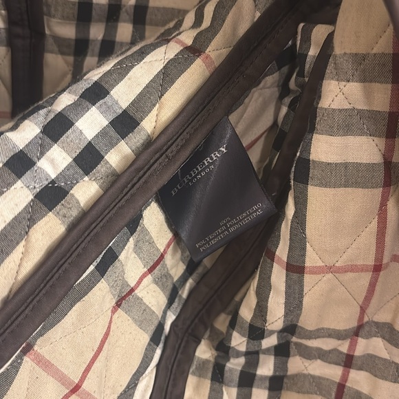 BURBERRY Quilted Jacket - Picture 7 of 8